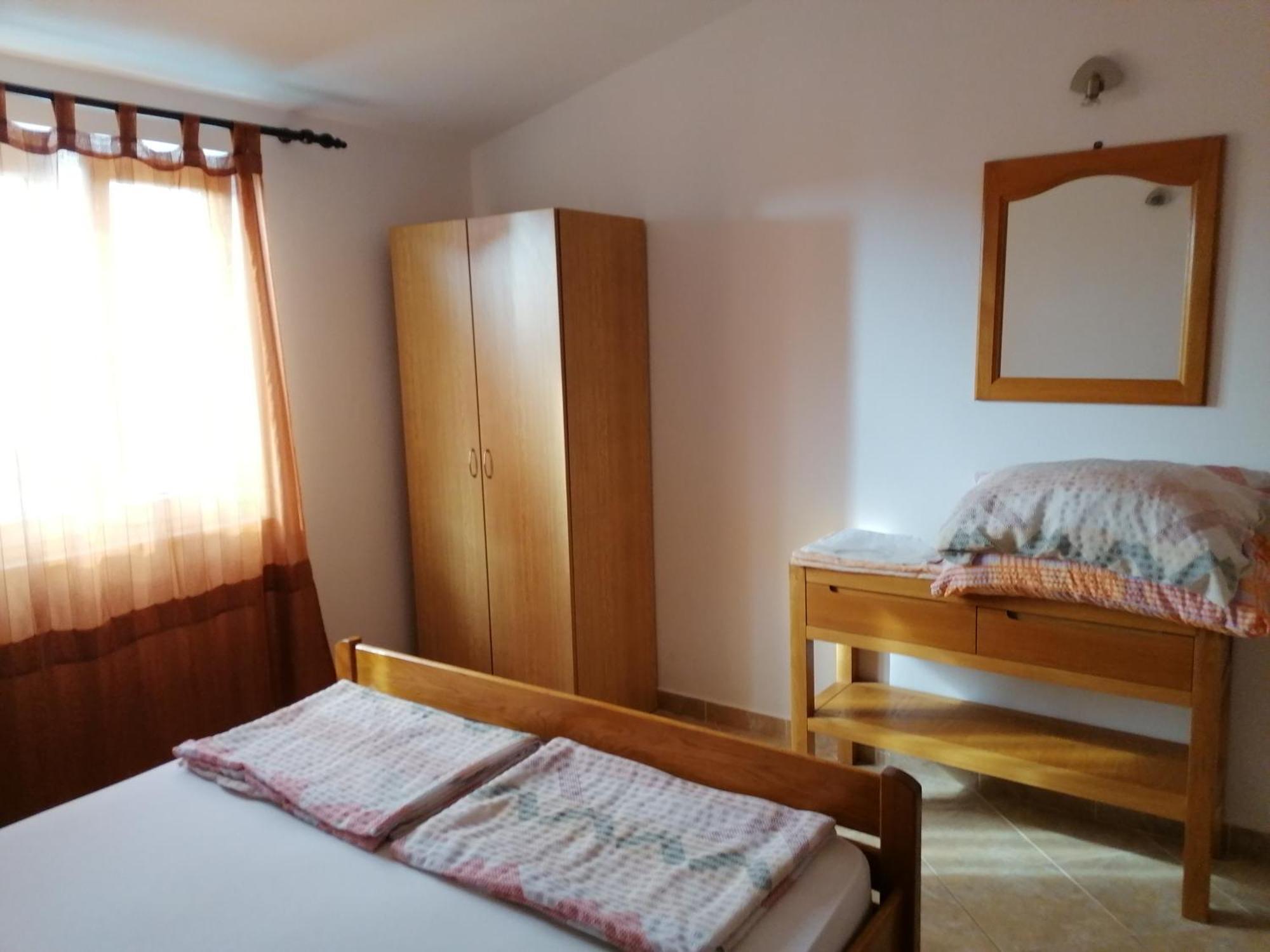 Apartments Villa Venera Ražanac Kültér fotó